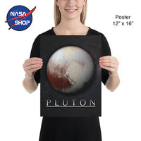 Poster de la planète pluton en 12 x 16 pouces ∣ NASA SHOP FRANCE®