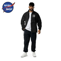 Coupe Vent NASA pour homme noir avec fermeture centrale et logo WORM + Drapeau USA