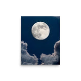 Poster petit format de la lune dans les nuages