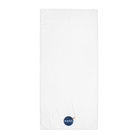 Serviette de bain NASA logo "Meatball" haut de gamme La serviette de bain haut de gamme exclusive "NASA SHOP FRANCE". Fabriquée à partir d'un tissu absorbant de haute qualité et qui durera longtemps, que vous l'utilisiez à la maison ou à la plage. Elle est fabriquée à partir de 100 % coton peigné extra doux et moelleux 100x210
