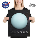 Décoration avec le poster Uranus en 16 x 20 pouces ∣ NASA SHOP FRANCE®