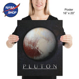 Poster de la planète pluton en 16 x 20 pouces ∣ NASA SHOP FRANCE®